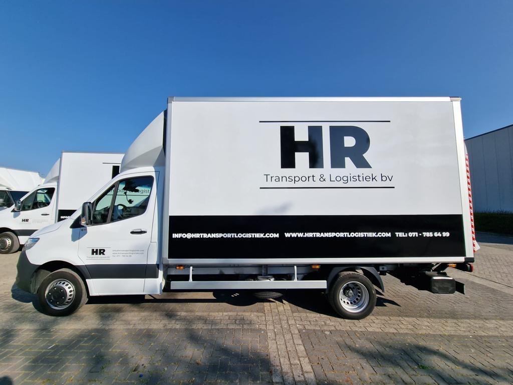 HR Transport bakwagen zijaanzicht